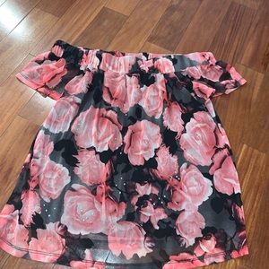 Inc off the shoulder top!